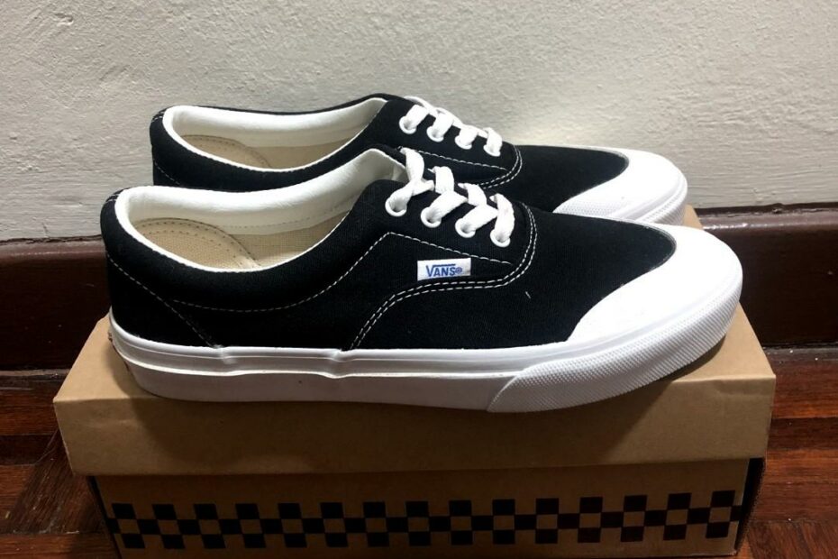 Vans V95 Half Moon Era Japan, Men'S Fashion, Footwear, Sneakers On Carousell