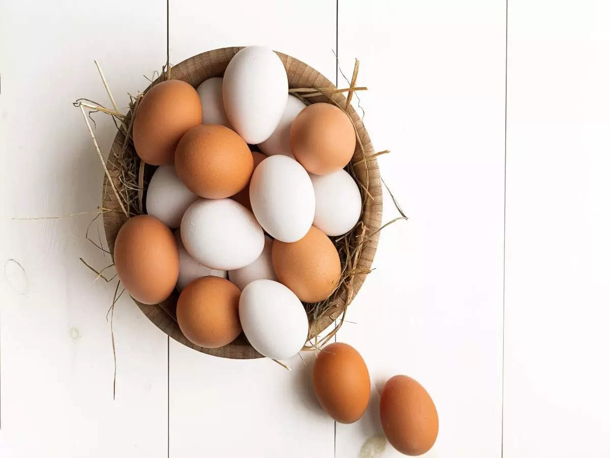 Brown Eggs Vs. White Eggs: What Is Better For You? | The Times Of India