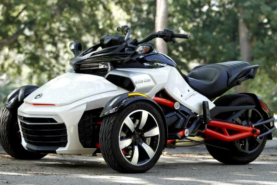 Can-Am Spyder Review: Newbies May Dig It, Serious Bikers, Not So Much - Los  Angeles Times