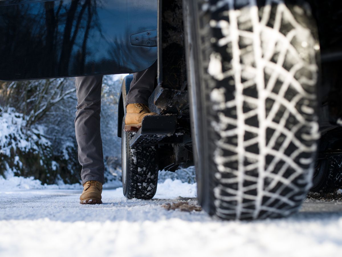 All Season Tires Vs. Snow Tires | Can You Use All Season Tires In The Snow?