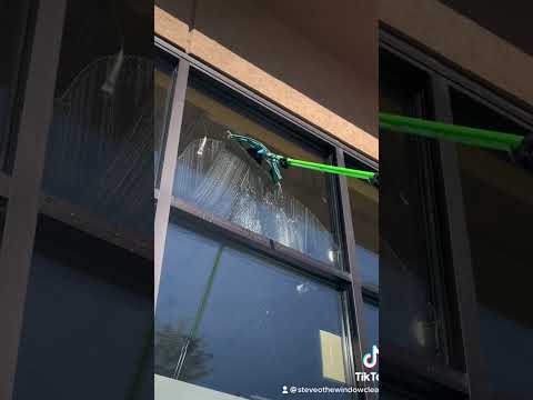 Storefront window cleaning with the Moerman excelerator and Ettore brass channel